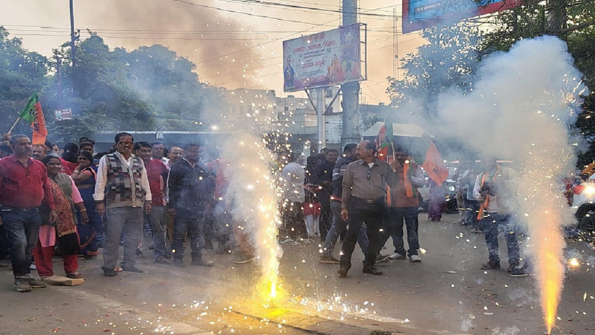 bihar election 2025 jdubjp victory rally in dhanbad after bihar election win